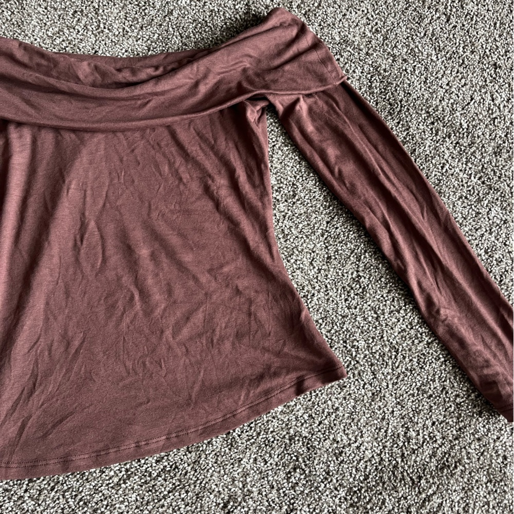 ASTR Brown Off Shoulder Long Sleeve Top